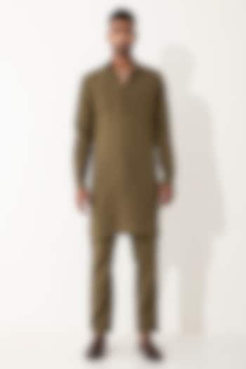 Brown Linen Kurta Set by Son Of A Noble SNOB Men