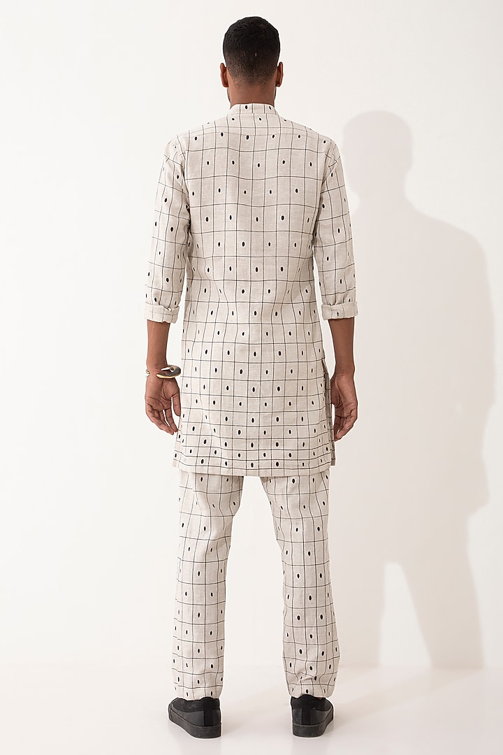 Ivory Linen Printed Kurta Set by Son Of A Noble SNOB Men at Pernia's Pop Up Shop