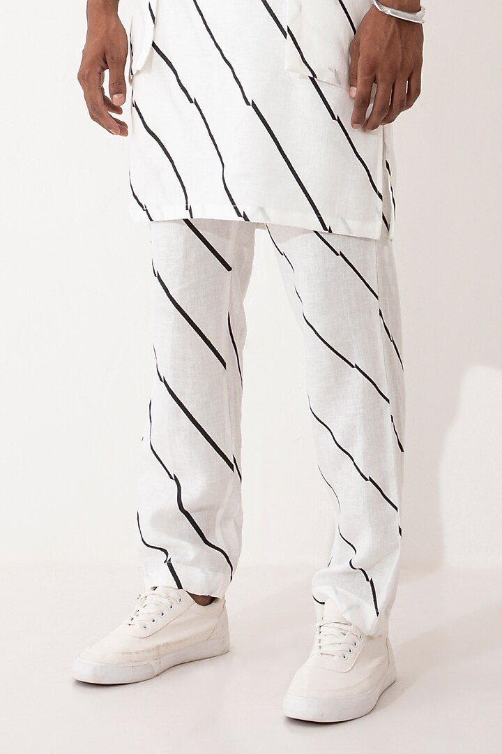 White Linen Printed Bundi Set by Son Of A Noble SNOB Men at Pernia's Pop Up Shop