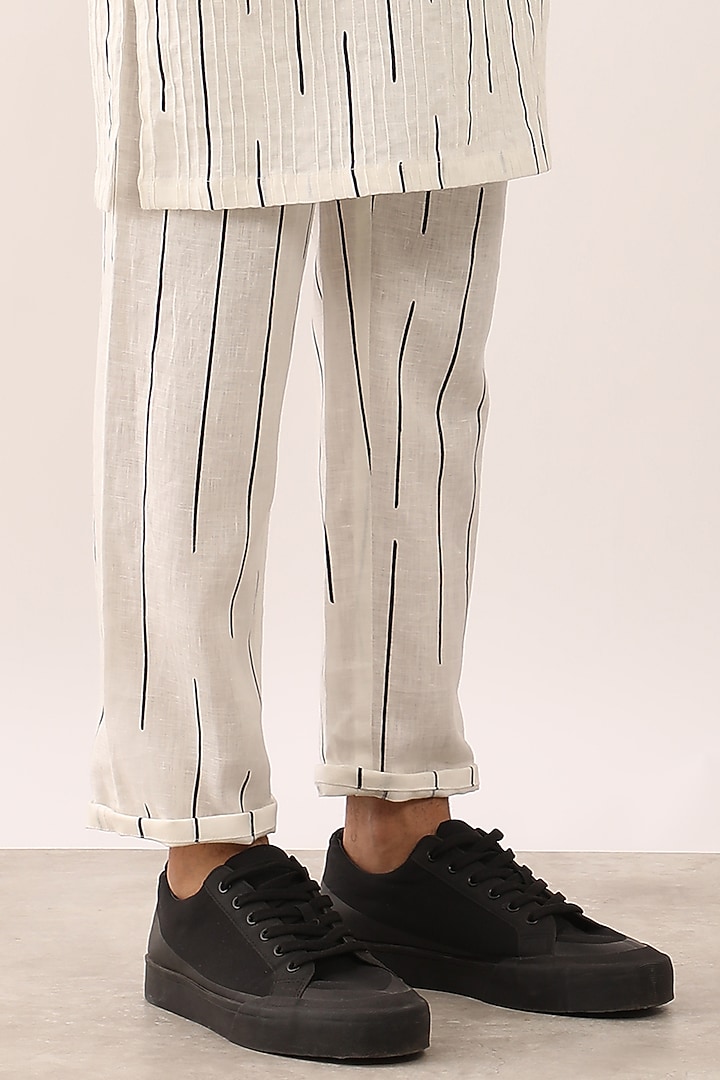 Black Linen Printed Bundi Jacket Set by Son Of A Noble SNOB Men at Pernia's Pop Up Shop