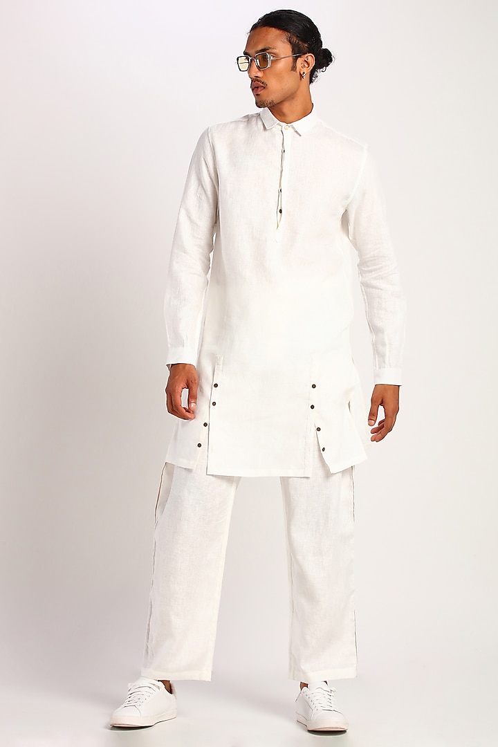 White Kurta With Metal Buttons by Son Of A Noble SNOB