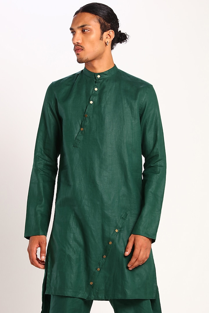 Green Kurta With Slant Buttons by Son Of A Noble SNOB