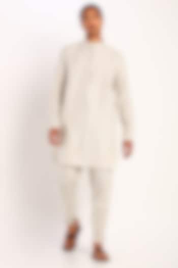 Ivory Linen Printed Kurta by Son Of A Noble SNOB