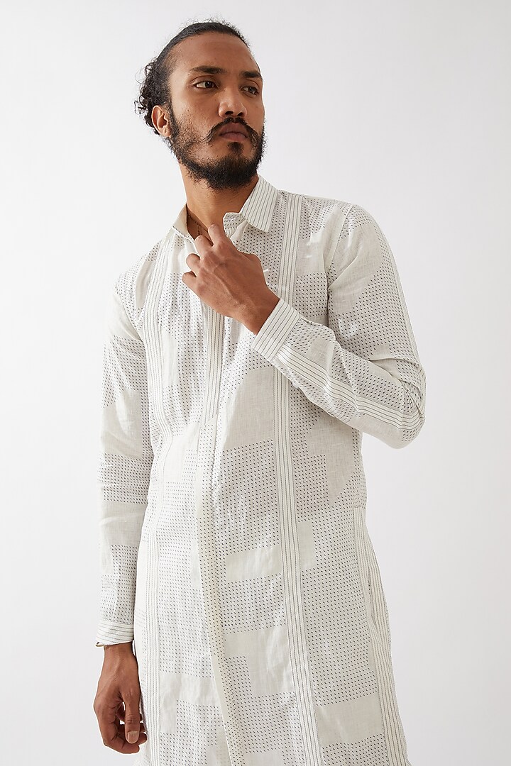 White Linen Printed Kurta Set by Son Of A Noble SNOB Men at Pernia's Pop Up Shop