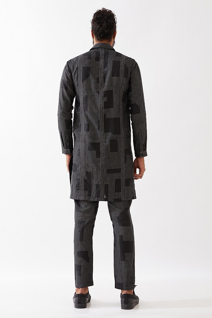 Black Linen Printed Kurta Set by Son Of A Noble SNOB Men at Pernia's Pop Up Shop
