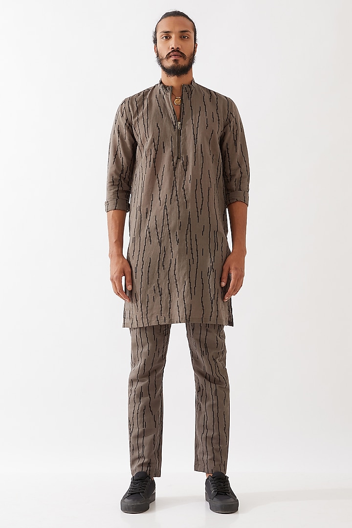 Grey Cotton Linen Printed Kurta Set by Son Of A Noble SNOB Men at Pernia's Pop Up Shop