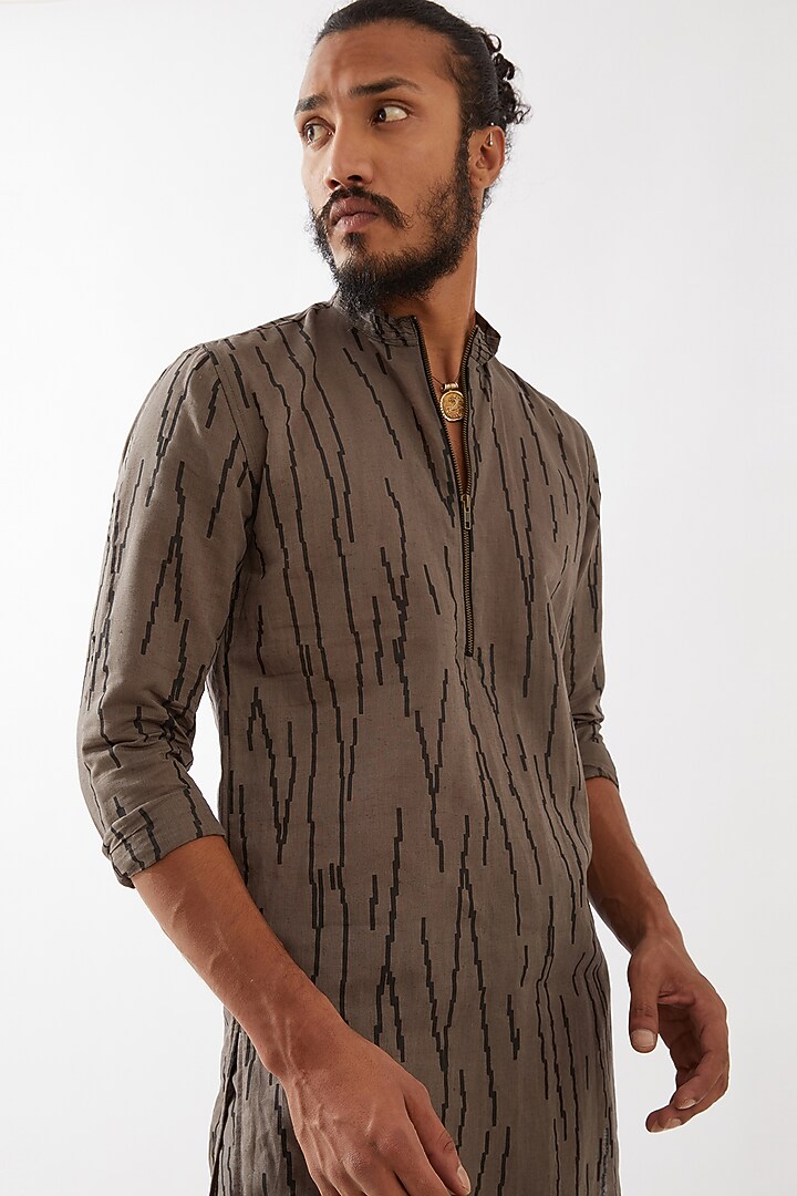 Grey Cotton Linen Printed Kurta Set by Son Of A Noble SNOB Men at Pernia's Pop Up Shop
