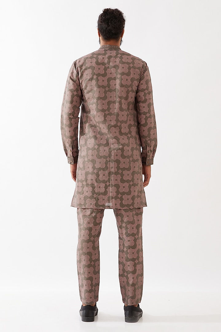 Grey Cotton Linen Printed Kurta Set by Son Of A Noble SNOB Men at Pernia's Pop Up Shop