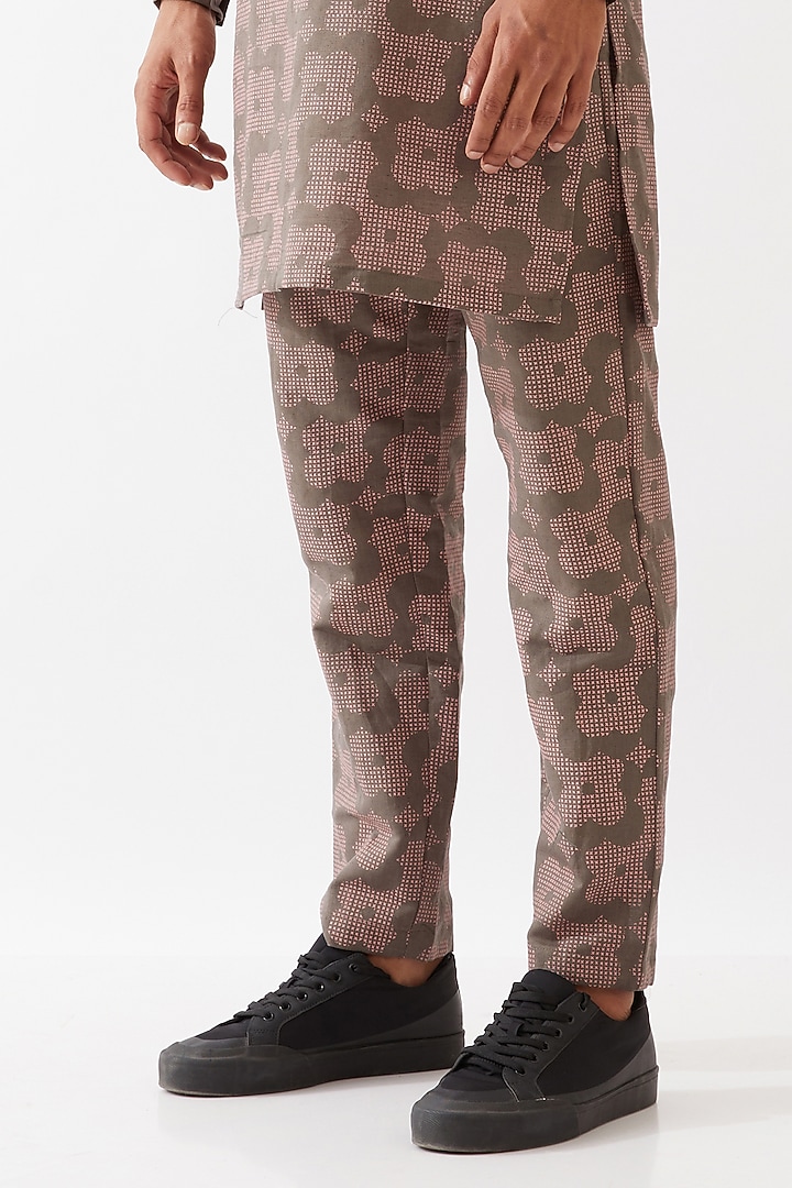 Grey Cotton Linen Printed Kurta Set by Son Of A Noble SNOB Men at Pernia's Pop Up Shop