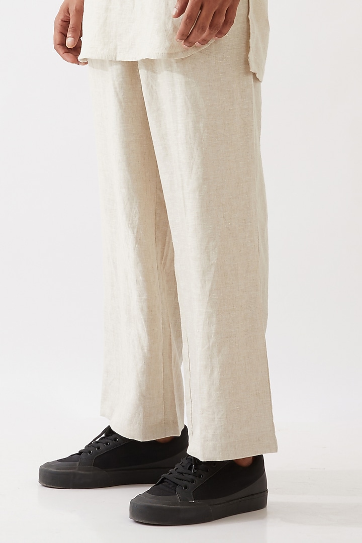 Ivory Linen Short Kurta Set by Son Of A Noble SNOB Men at Pernia's Pop Up Shop