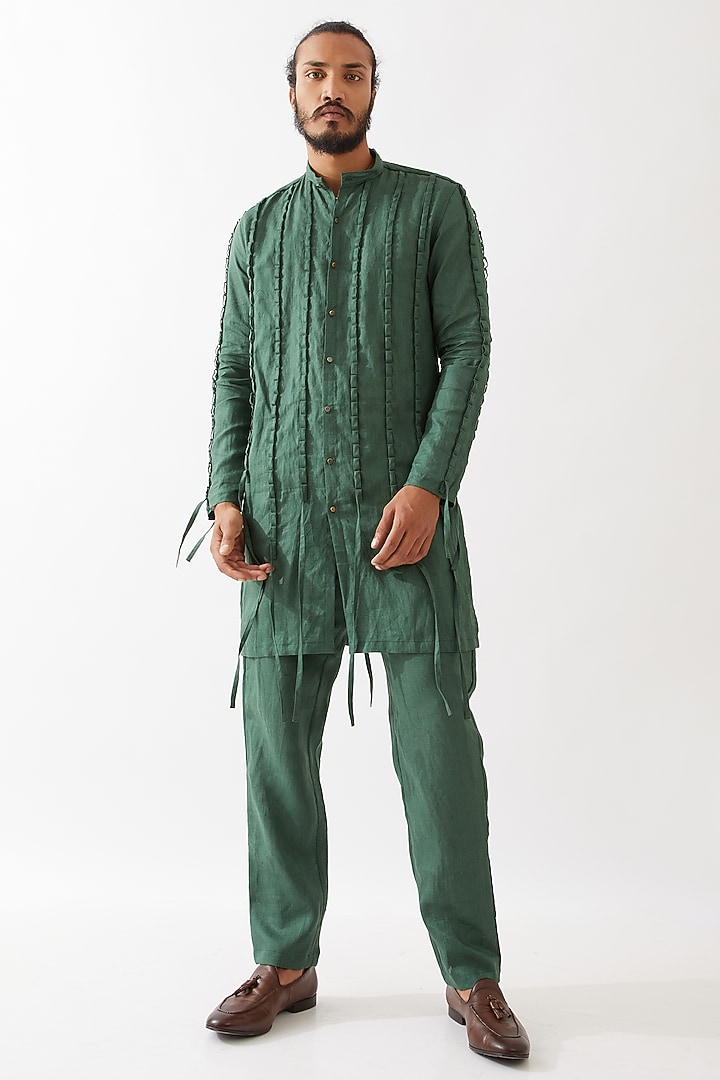 Green Linen Printed Textured Kurta Set by Son Of A Noble SNOB Men at Pernia's Pop Up Shop
