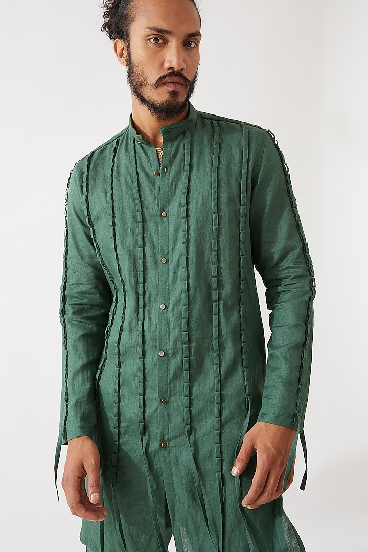 Green Linen Printed Textured Kurta Set by Son Of A Noble SNOB Men at Pernia's Pop Up Shop