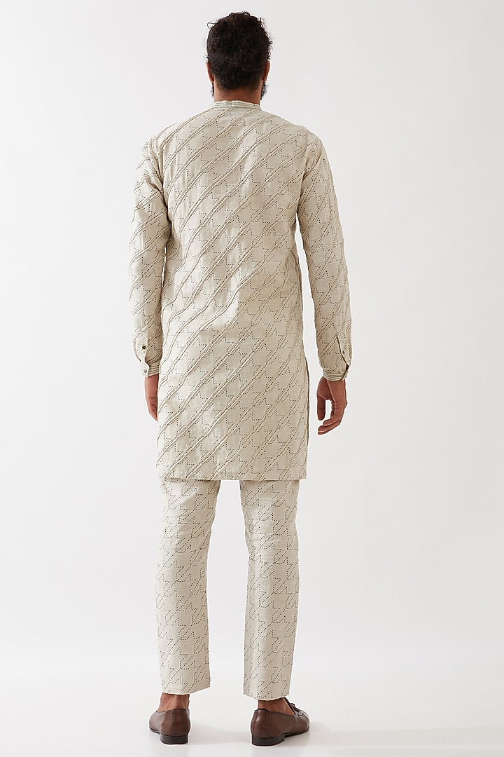 Ivory Linen Printed Textured Kurta Set by Son Of A Noble SNOB Men at Pernia's Pop Up Shop