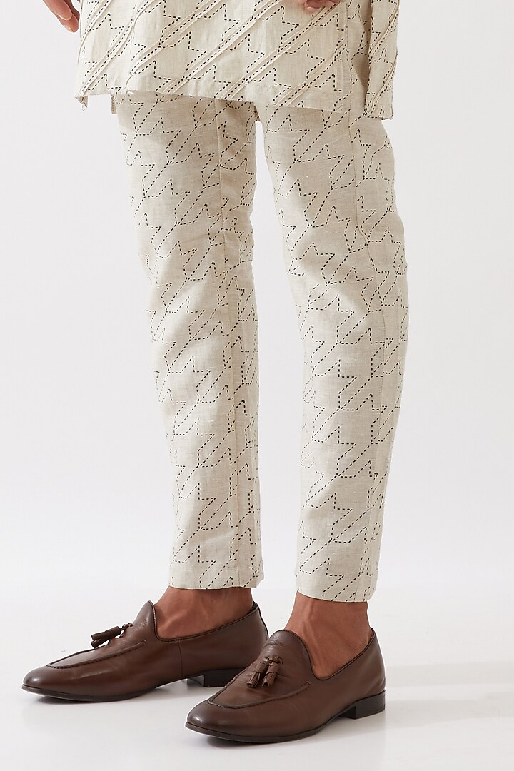 Ivory Linen Printed Textured Kurta Set by Son Of A Noble SNOB Men at Pernia's Pop Up Shop