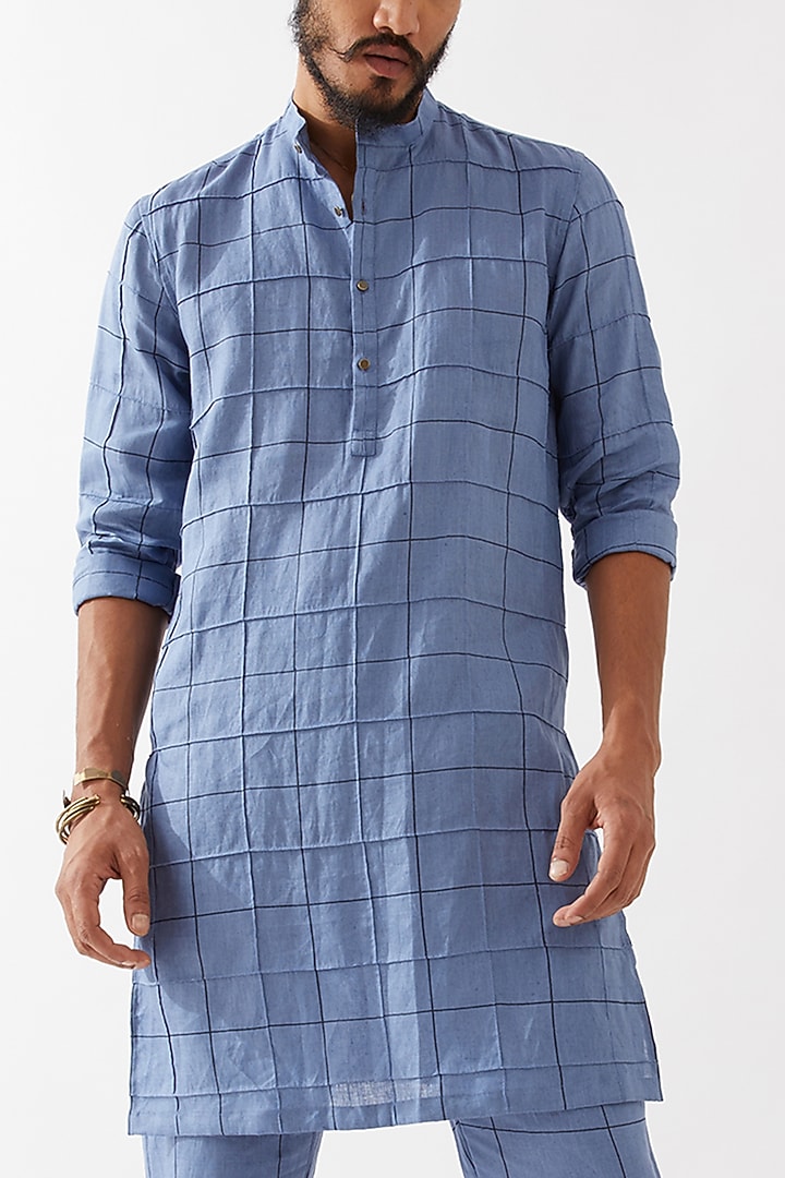 Blue Linen Printed Textured Kurta Set by Son Of A Noble SNOB Men at Pernia's Pop Up Shop