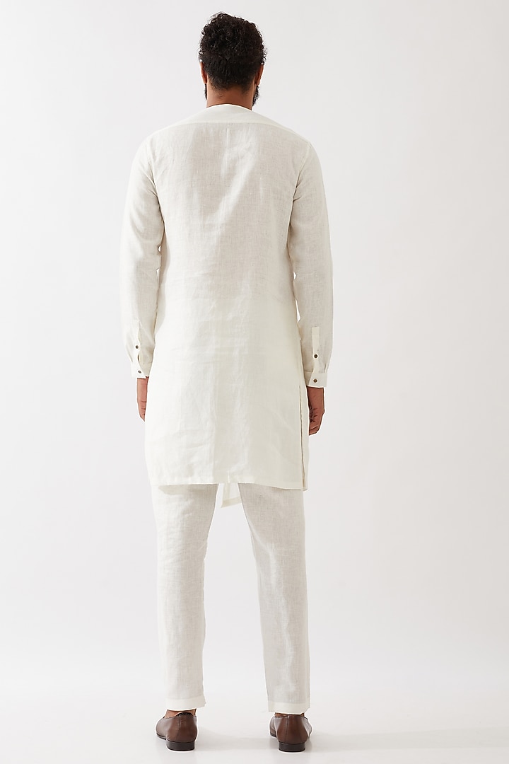White Linen Asymmetrical Kurta Set by Son Of A Noble SNOB Men at Pernia's Pop Up Shop
