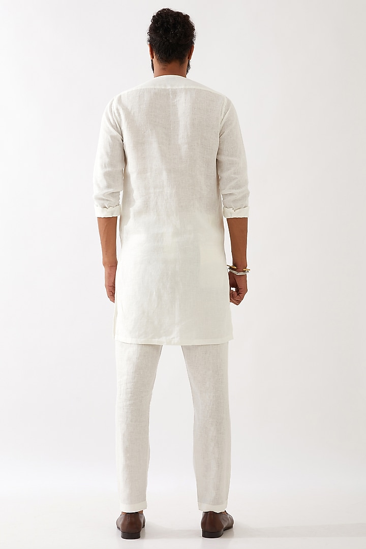 White Linen Kurta Set by Son Of A Noble SNOB Men at Pernia's Pop Up Shop