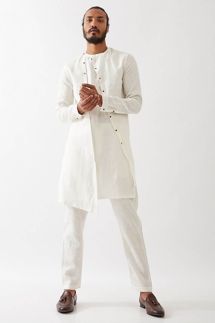 White Linen Kurta Set by Son Of A Noble SNOB Men at Pernia's Pop Up Shop