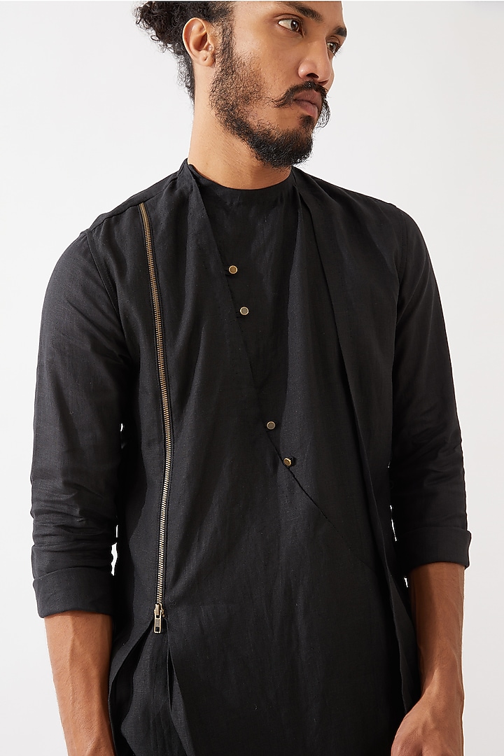 Black Linen Asymmetrical Kurta Set by Son Of A Noble SNOB Men at Pernia's Pop Up Shop