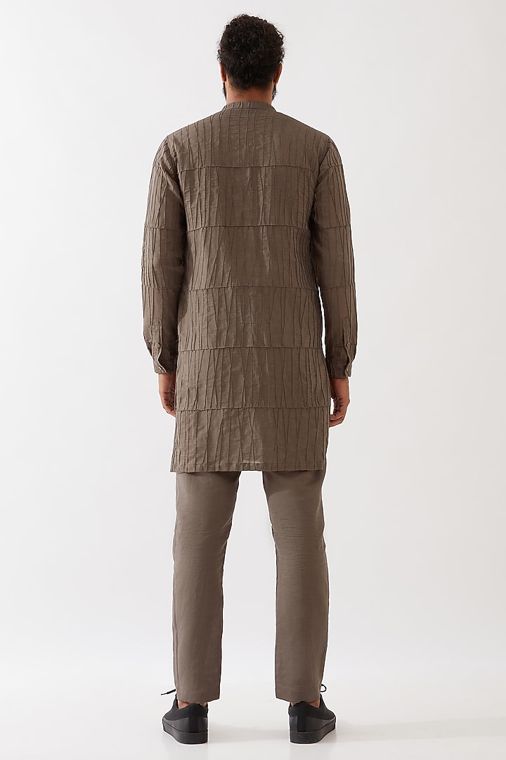 Grey Cotton Linen Pintucks Textured Kurta Set by Son Of A Noble SNOB Men at Pernia's Pop Up Shop