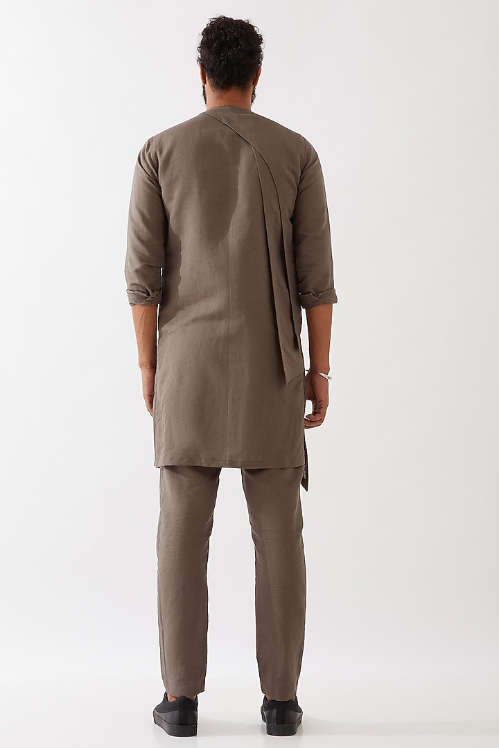 Grey Cotton Linen Asymmetrical Kurta Set by Son Of A Noble SNOB Men at Pernia's Pop Up Shop