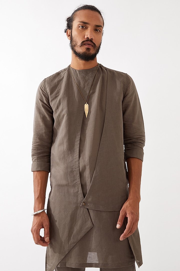 Grey Cotton Linen Asymmetrical Kurta Set by Son Of A Noble SNOB Men at Pernia's Pop Up Shop