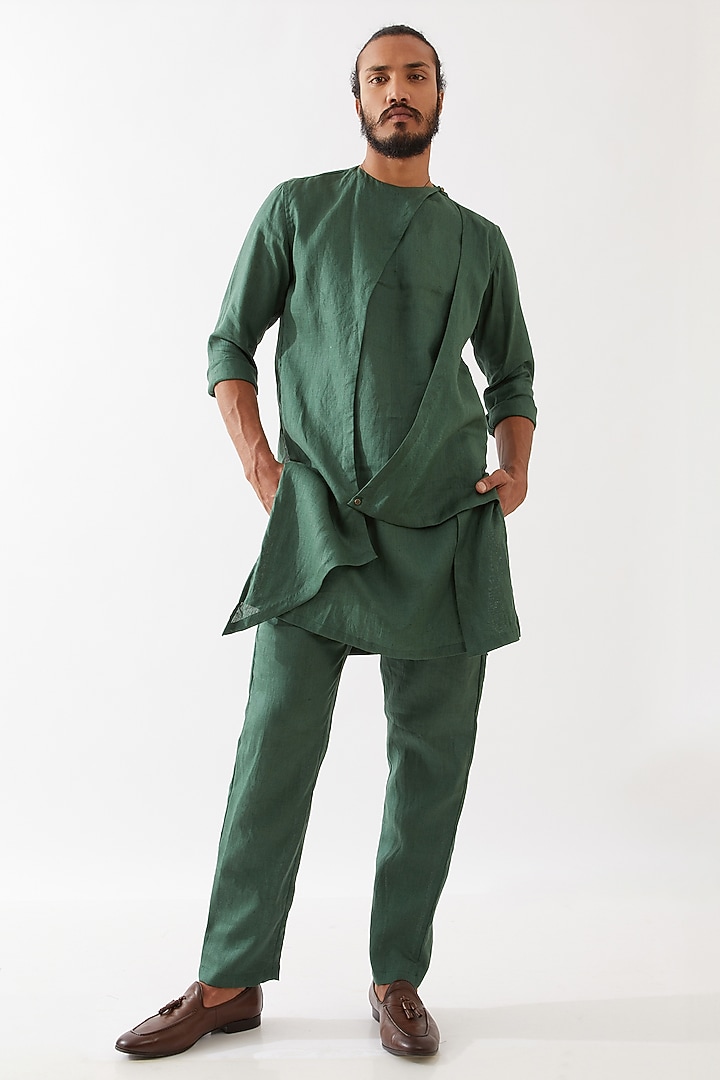 Green Linen Asymmetric Kurta Set by Son Of A Noble SNOB Men at Pernia's Pop Up Shop