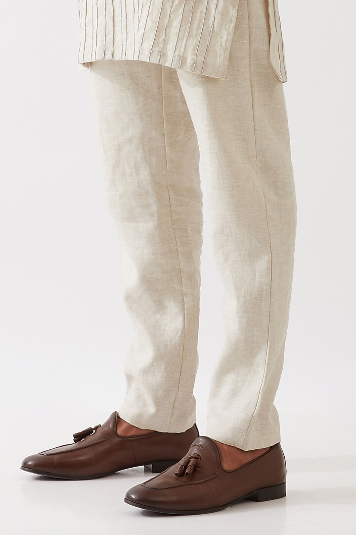 Ivory Linen Pintucks Textured Kurta Set by Son Of A Noble SNOB Men at Pernia's Pop Up Shop