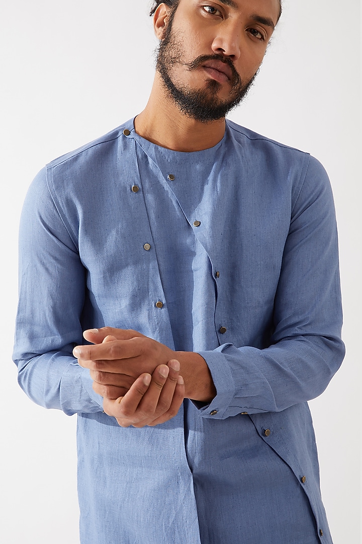 Blue Linen Kurta Set by Son Of A Noble SNOB Men at Pernia's Pop Up Shop