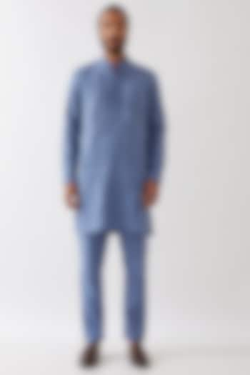 Blue Linen Applique Textured Kurta Set by Son Of A Noble SNOB Men at Pernia's Pop Up Shop