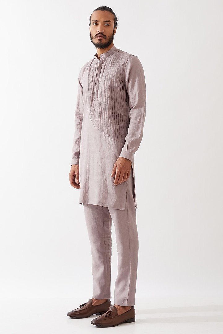 Purple Linen Pleated Textured Kurta Set by Son Of A Noble SNOB Men at Pernia's Pop Up Shop