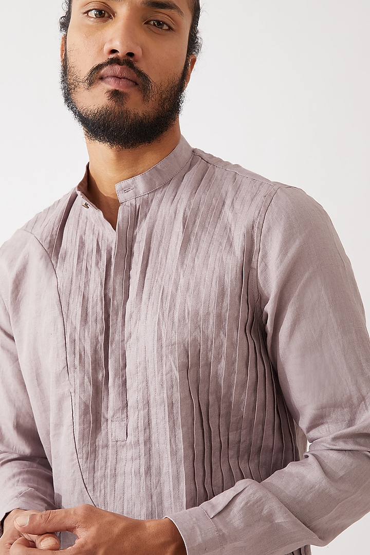 Purple Linen Pleated Textured Kurta Set by Son Of A Noble SNOB Men at Pernia's Pop Up Shop