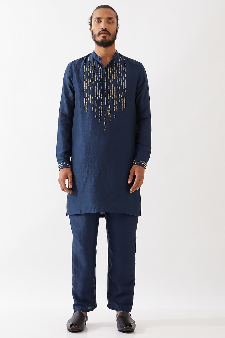 Navy Blue Dupion Silk Embroidered Kurta Set by Son Of A Noble SNOB Men at Pernia's Pop Up Shop