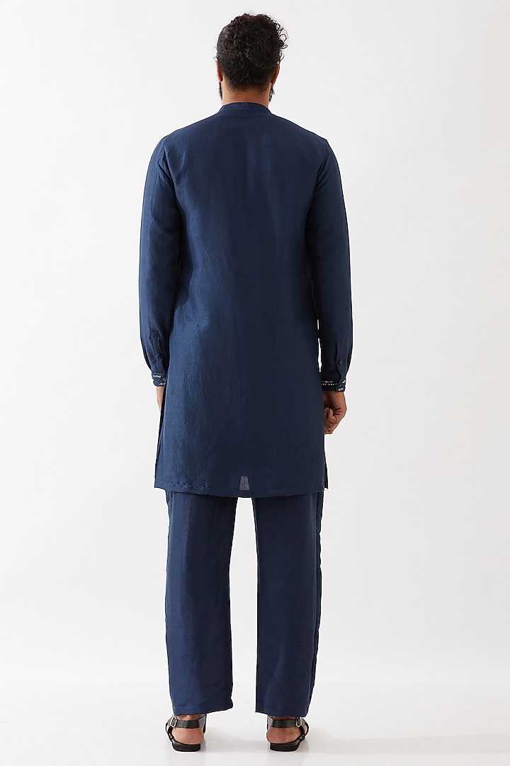 Navy Blue Dupion Silk Embroidered Kurta Set by Son Of A Noble SNOB Men at Pernia's Pop Up Shop