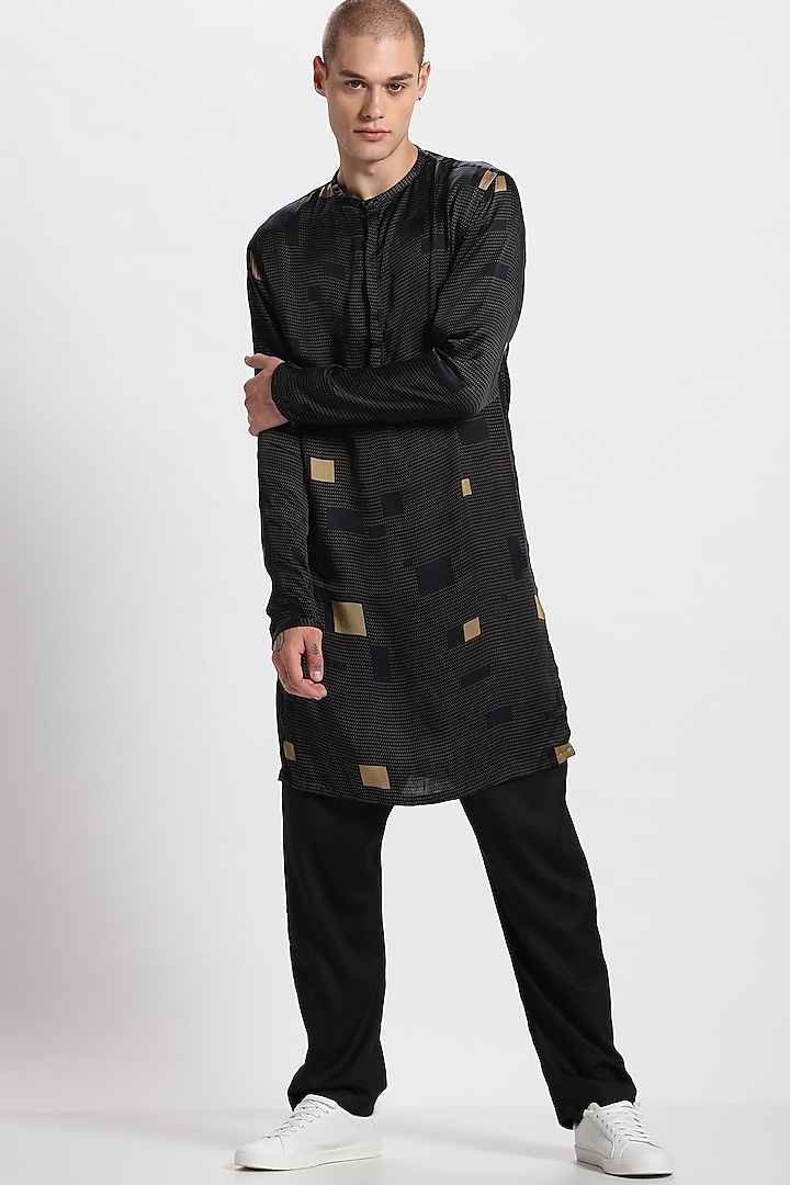 Black Digital Printed Kurta With Pants by Son Of A Noble SNOB