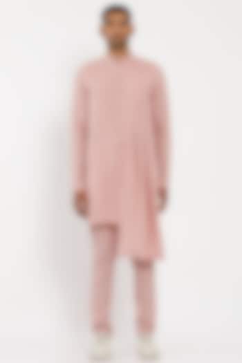 Blush Pink Troy Kurta  by Son Of A Noble SNOB Men at Pernia's Pop Up Shop