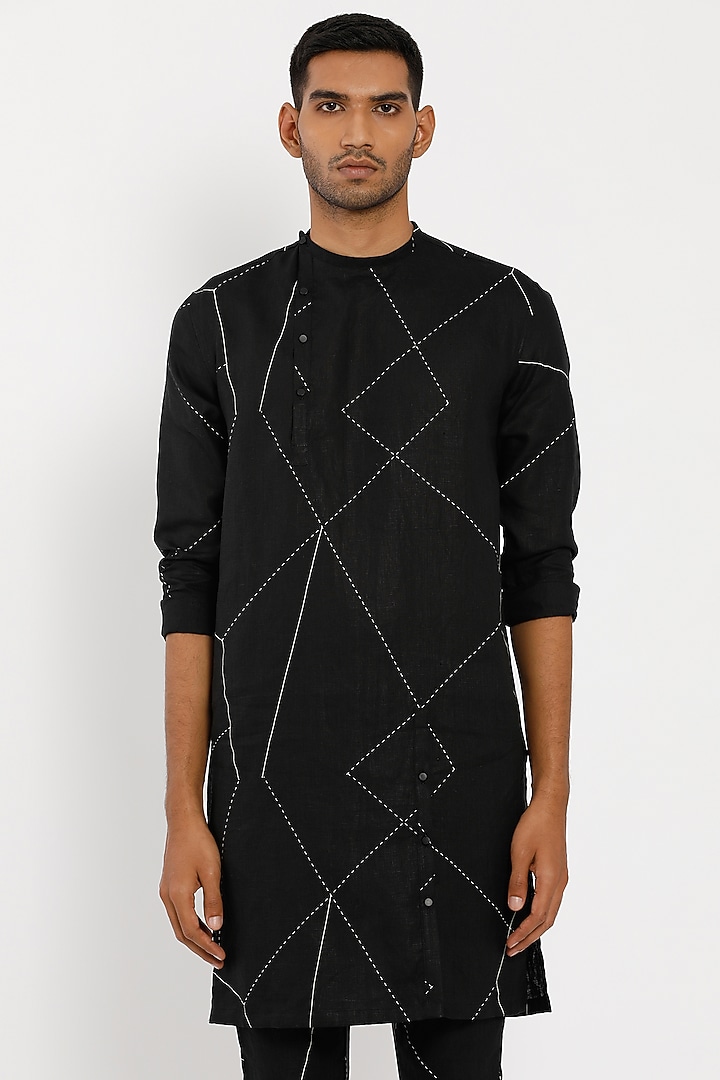 Black Linen Kurta Set by Son Of A Noble SNOB Men at Pernia's Pop Up Shop