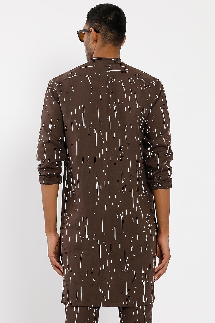 Brown Kurta Set In Linen by Son Of A Noble SNOB Men at Pernia's Pop Up Shop