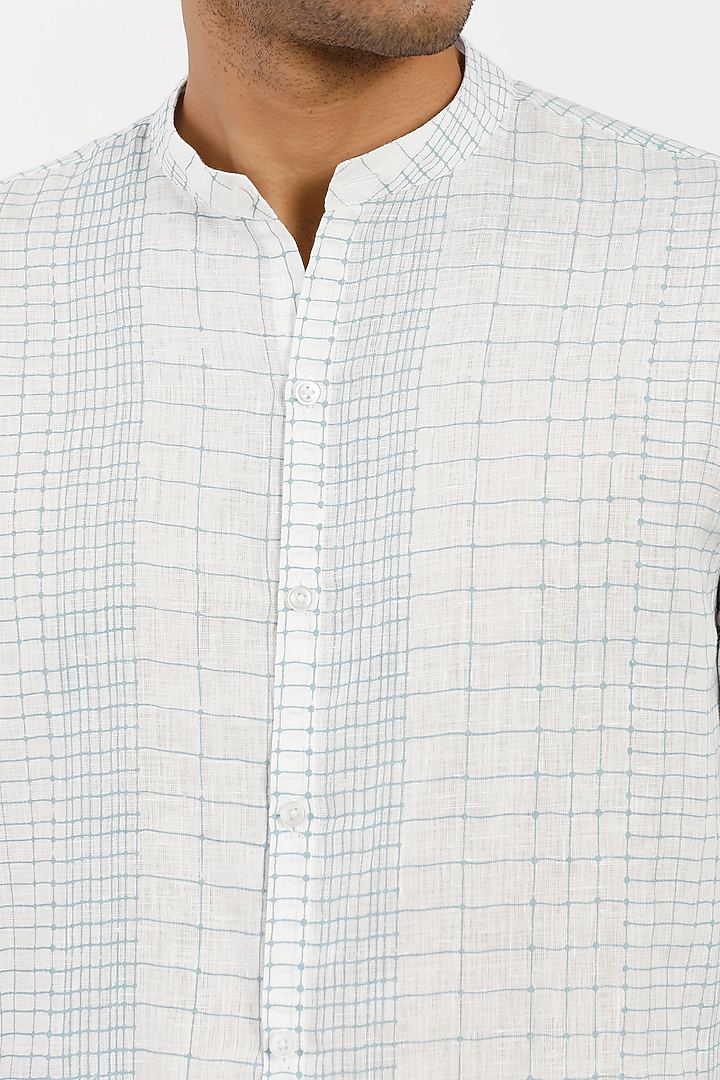 White Kurta Set In Linen by Son Of A Noble SNOB Men at Pernia's Pop Up Shop