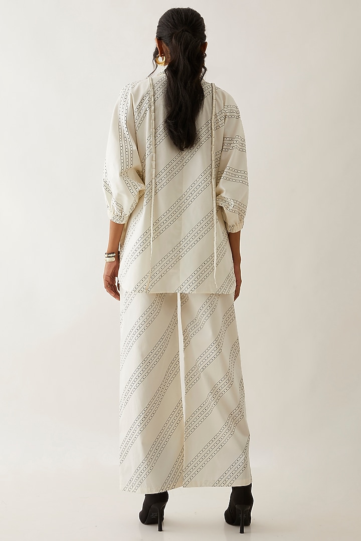 Off-White Cotton Satin Printed Co-Ord Set by SNOB at Pernia's Pop Up Shop