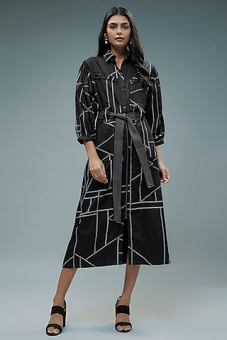 Black Cotton Satin Printed A-Line Midi Dress by SNOB