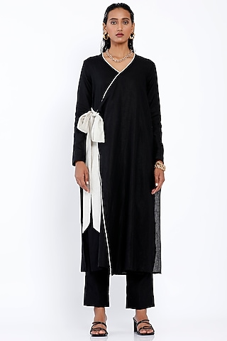 Black Tie-Up Wrap Tunic by SNOB