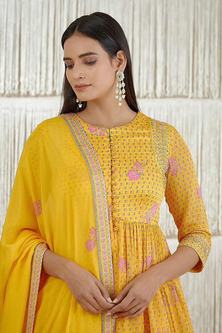 Mustard Printed Wedding Sharara Set by Shyam Narayan Prasad at Pernia's Pop Up Shop