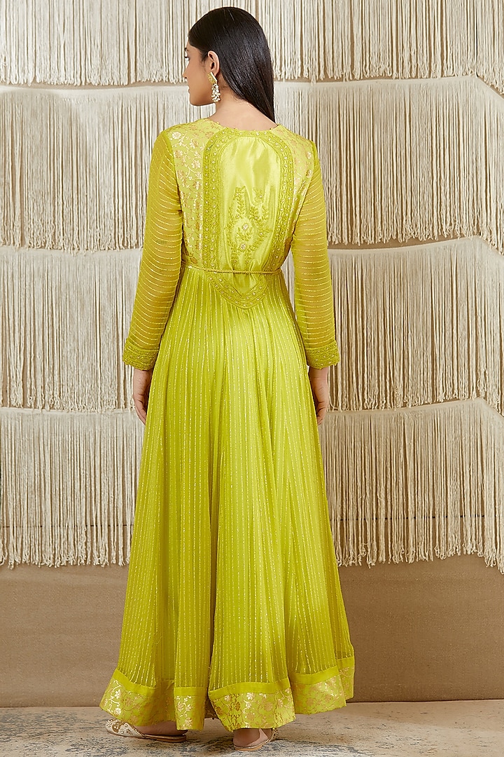 Akira Green Embroidered Party Wear Anarkali Set by Shyam Narayan Prasad at Pernia's Pop Up Shop