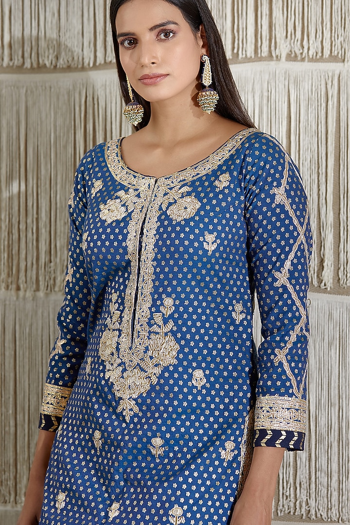 Spectrum Blue Embroidered Skirt Set by Shyam Narayan Prasad at Pernia's Pop Up Shop