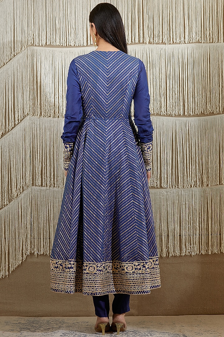 Spectrum Blue Embroidered Flared Long Kurta Set by Shyam Narayan Prasad at Pernia's Pop Up Shop