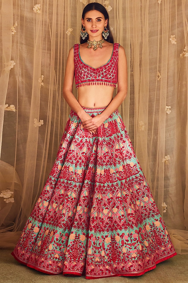 Pink Brocade Embroidered Bridal Lehenga Set by Shyam Narayan Prasad at Pernia's Pop Up Shop