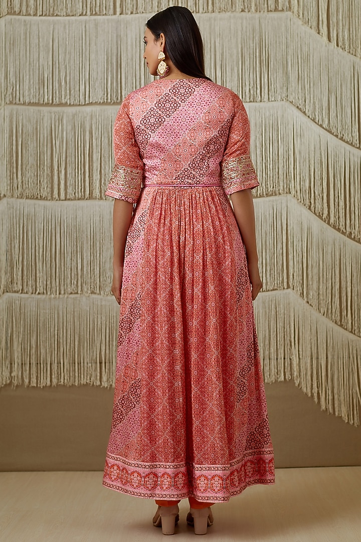 Persian Pink Embroidered Wedding Anarkali Set by Shyam Narayan Prasad at Pernia's Pop Up Shop