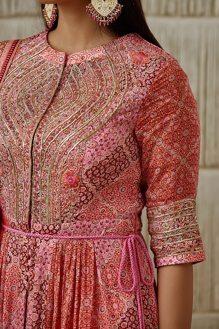 Persian Pink Embroidered Wedding Anarkali Set by Shyam Narayan Prasad at Pernia's Pop Up Shop