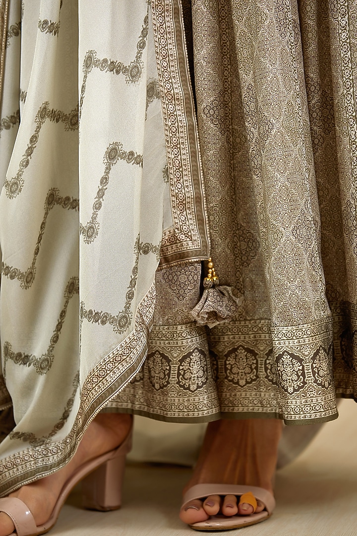 Grey Embroidered & Printed Wedding Anarkali Set by Shyam Narayan Prasad at Pernia's Pop Up Shop